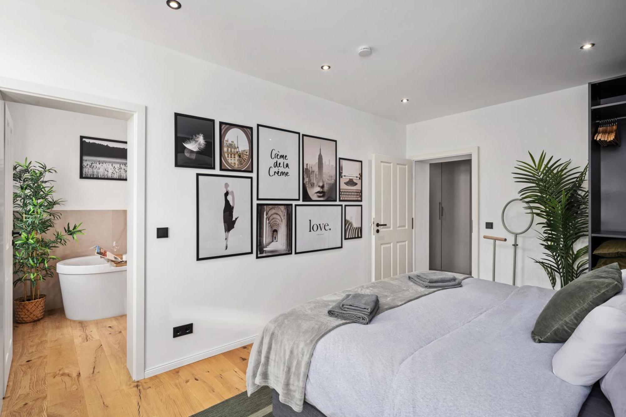 Edler Wohnraum Schlossteich-Suite 3 Sz Mit Zwei Balkonen, Kaffeevollautomat, Kamin, Klima, Lift & Zwei Parkplaetzen Chemnitz Zewnętrze zdjęcie